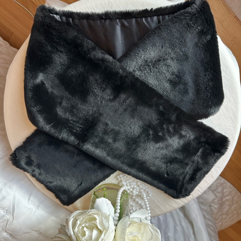 Ben Berger Luxury Collection Black Faux Fur collar